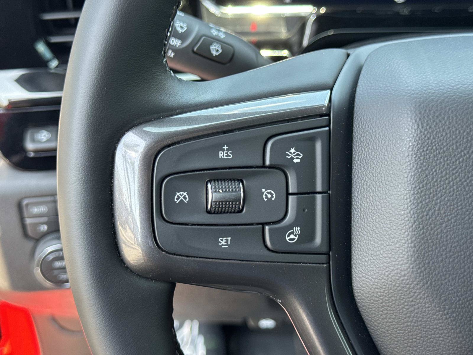 Used 2025 Chevrolet Silverado 2500 ZR2 w/ Technology Package AWD/4WD image 11
