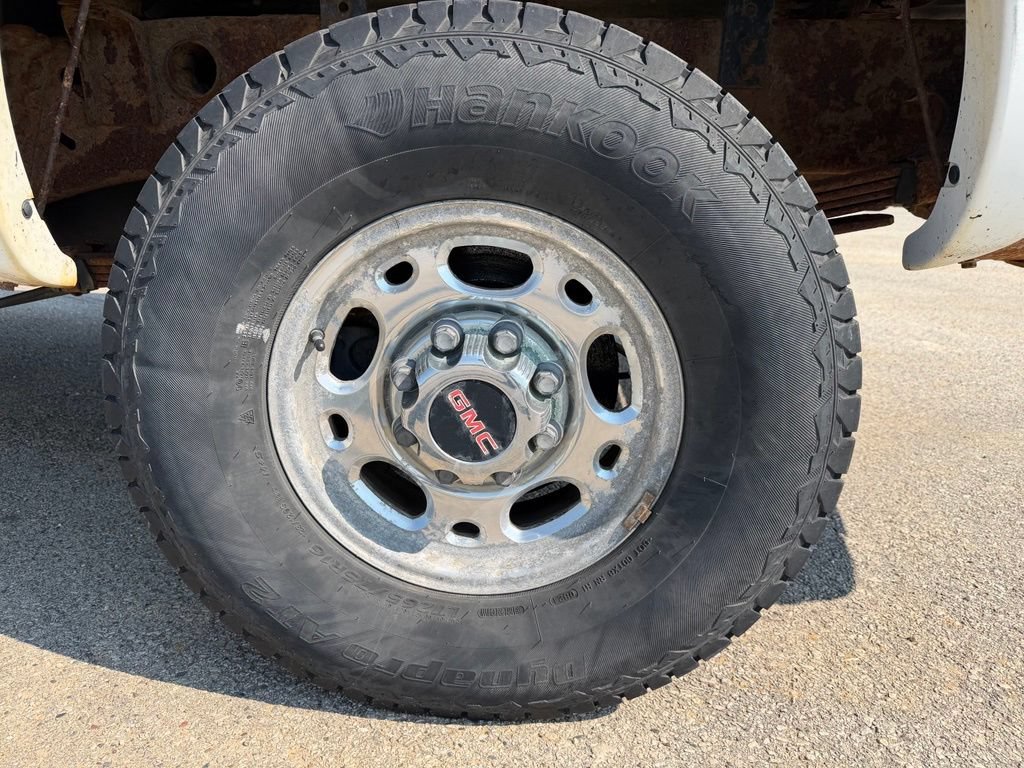 Used 2006 GMC Sierra 2500 SLT w/ Heavy-Duty Power Package AWD/4WD image 13