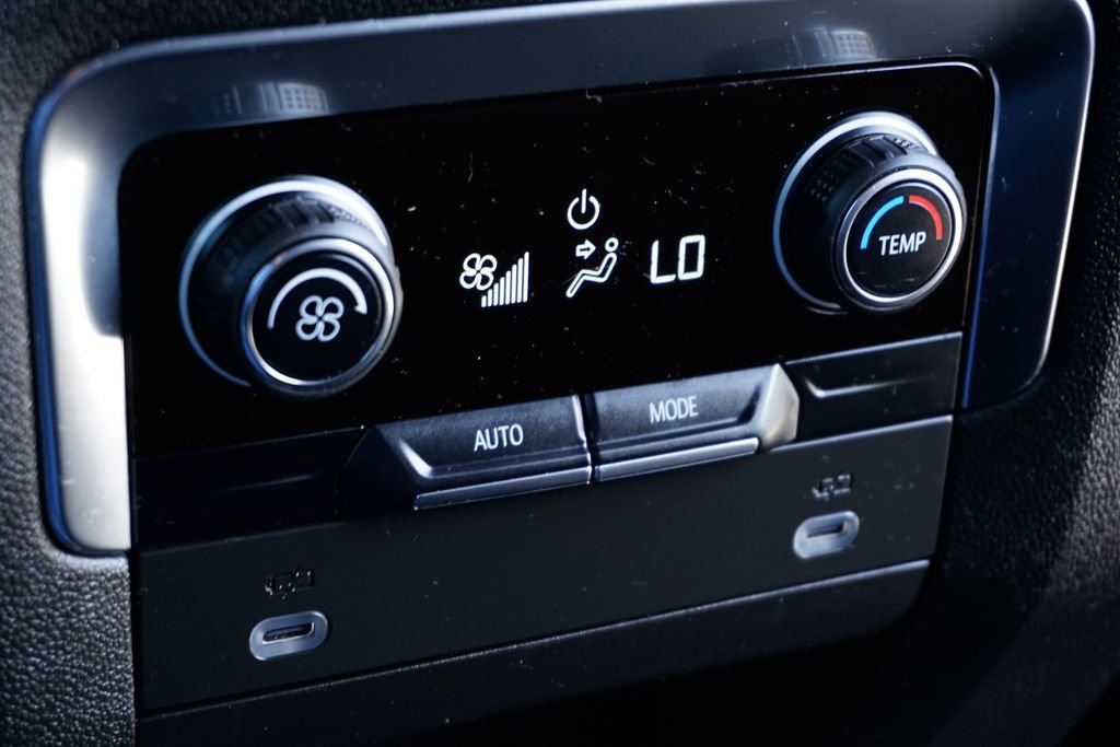 Used 2023 Chevrolet Tahoe LS image 37