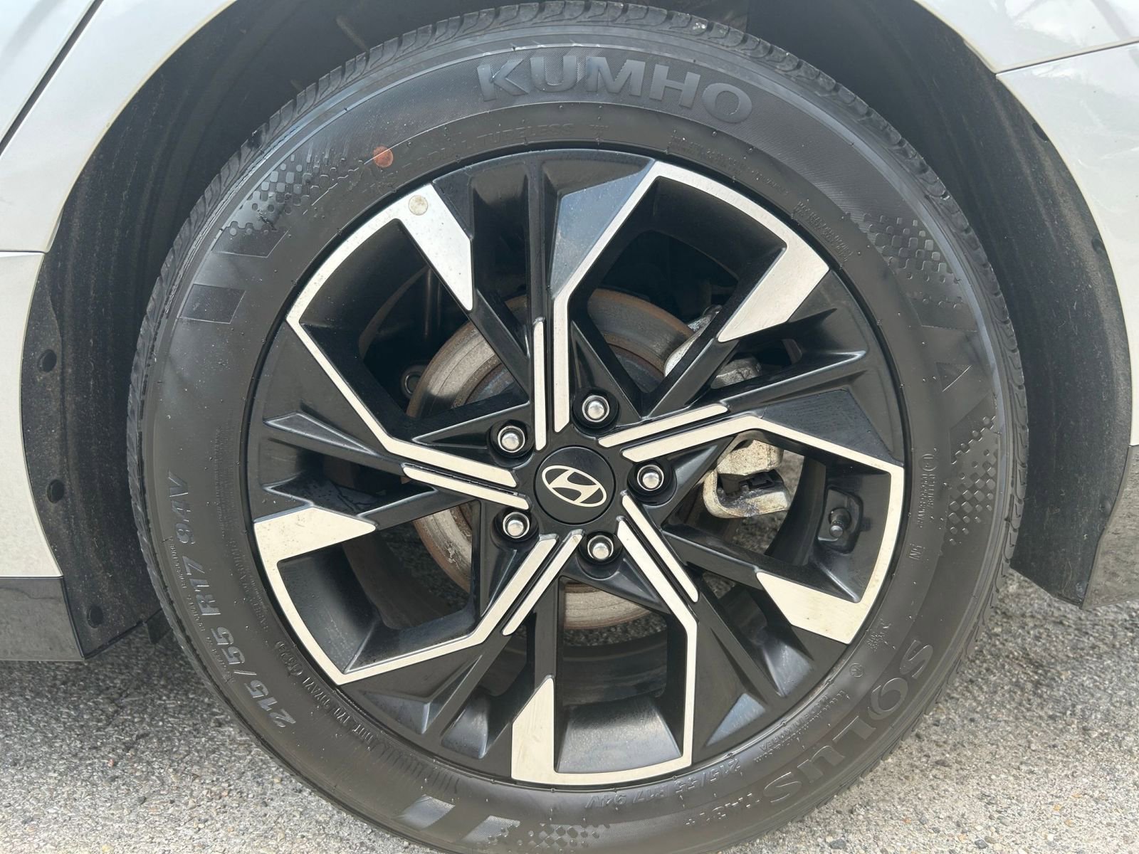 Used 2025 Hyundai Sonata SEL FWD image 24