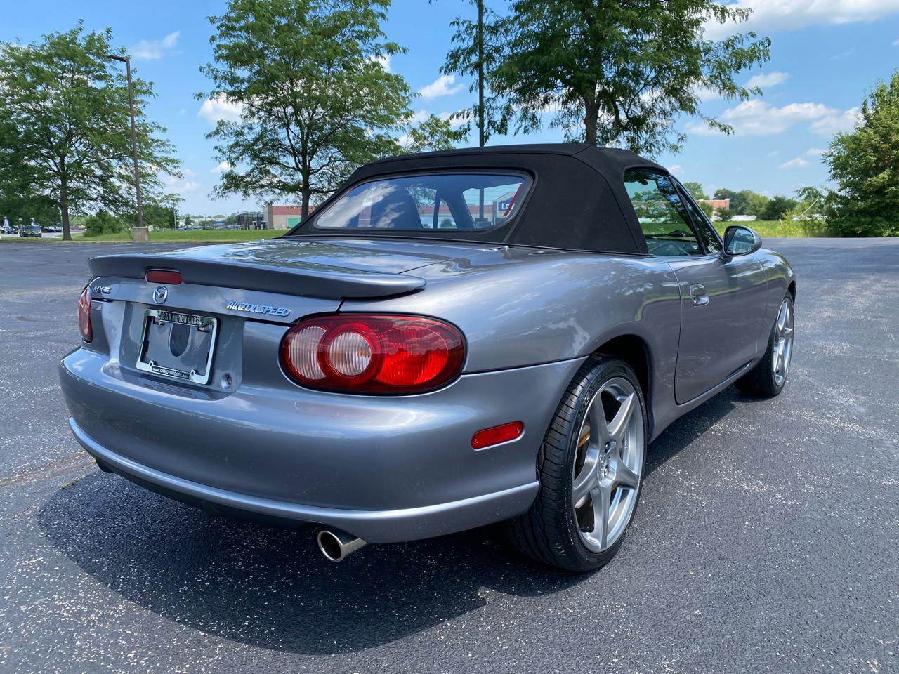 Used 2004 MAZDA MX-5 Miata MAZDASPEED w/ Grand Touring Pkg RWD image 10