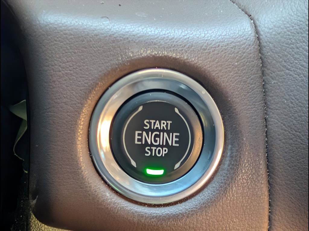 Used 2021 Chevrolet Tahoe High Country w/ Premium Package image 14