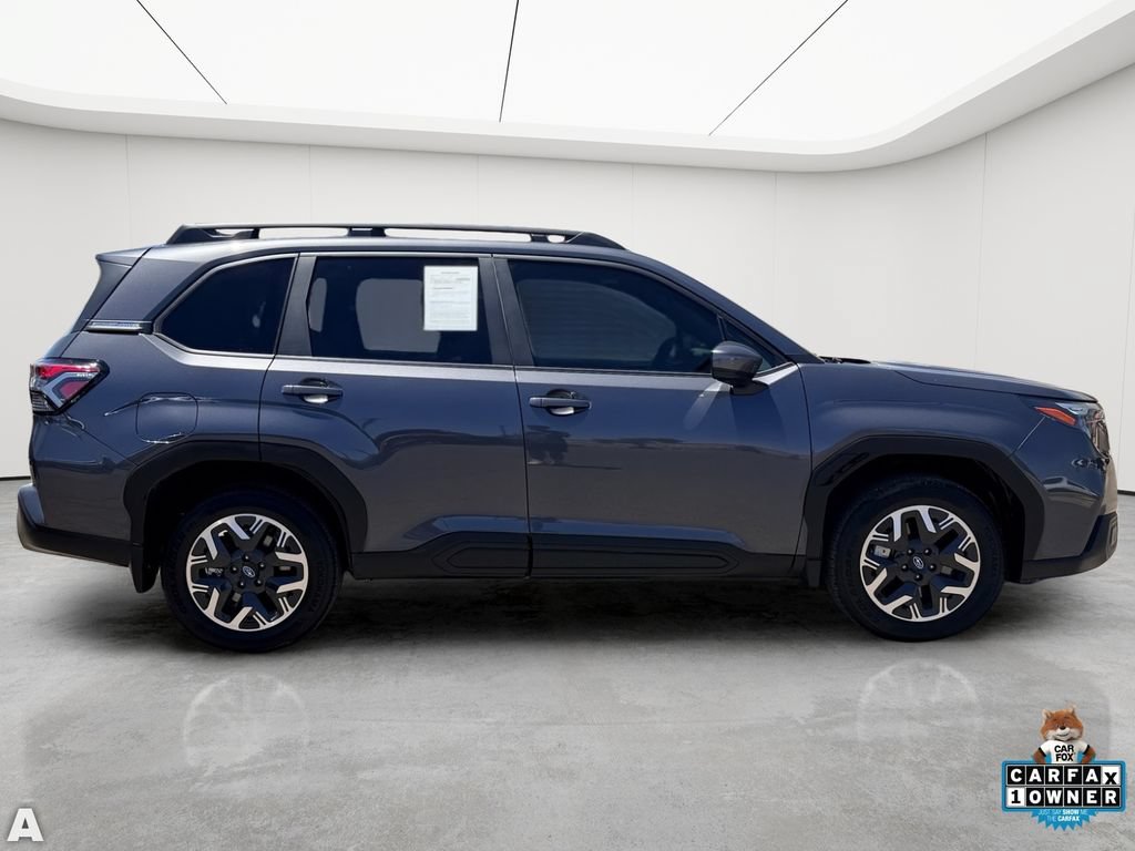 Used 2025 Subaru Forester Premium w/ Convenience Package #2 AWD/4WD image 6
