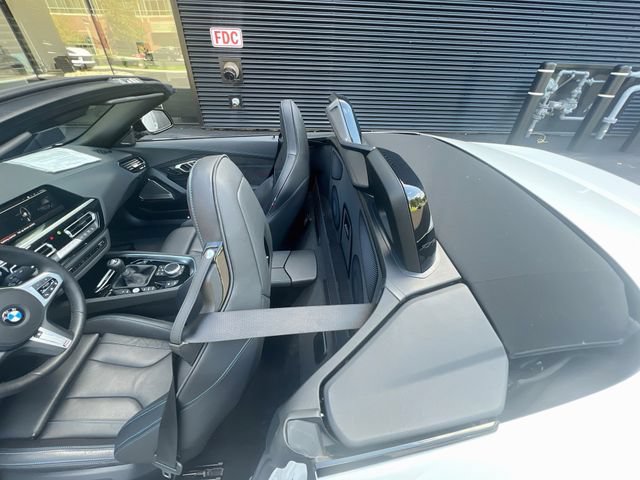 Used 2026 BMW Z4 M40i w/ Premium Package RWD image 23