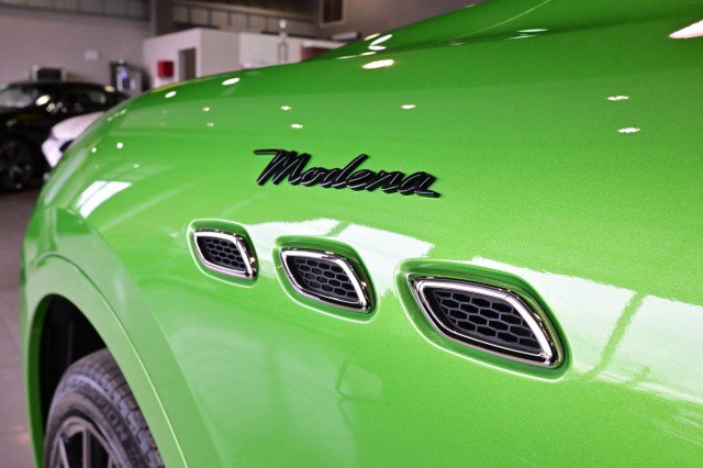 Used 2023 Maserati Levante Modena AWD/4WD image 52