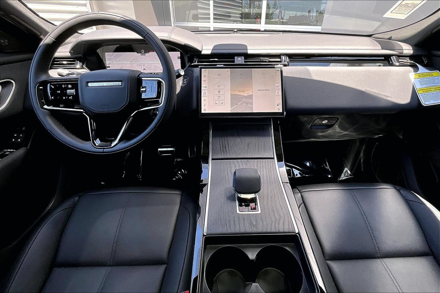 New 2026 Land Rover Range Rover Velar Dynamic SE AWD/4WD image 5