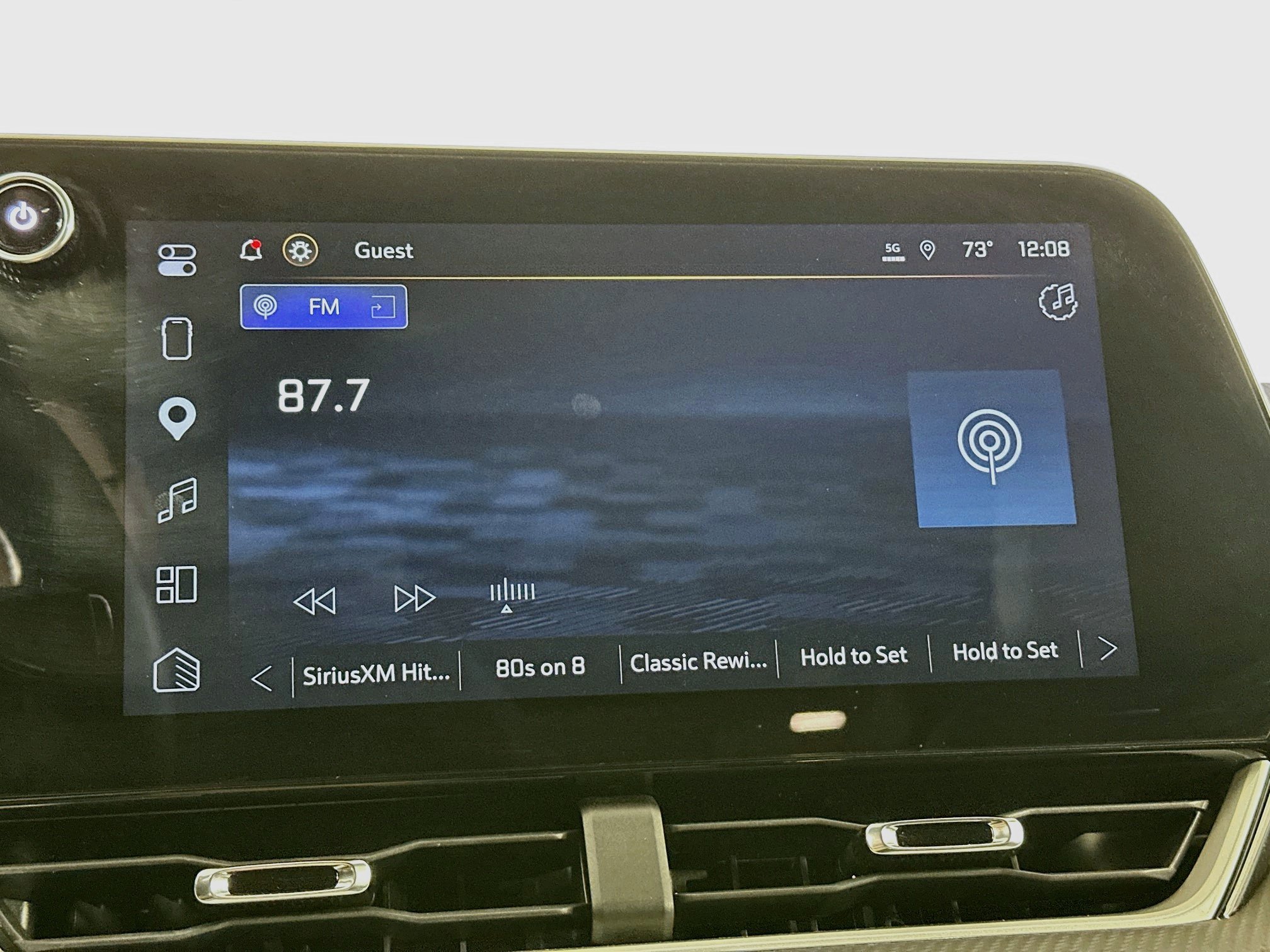 Used 2025 Chevrolet Equinox LT w/ Convenience Package II FWD image 21