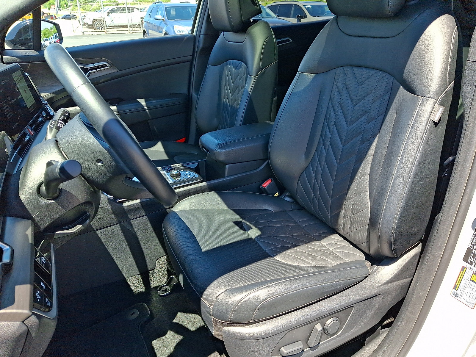 Used 2024 Kia Sportage X-Line w/ X-Line Premium Package AWD/4WD image 13