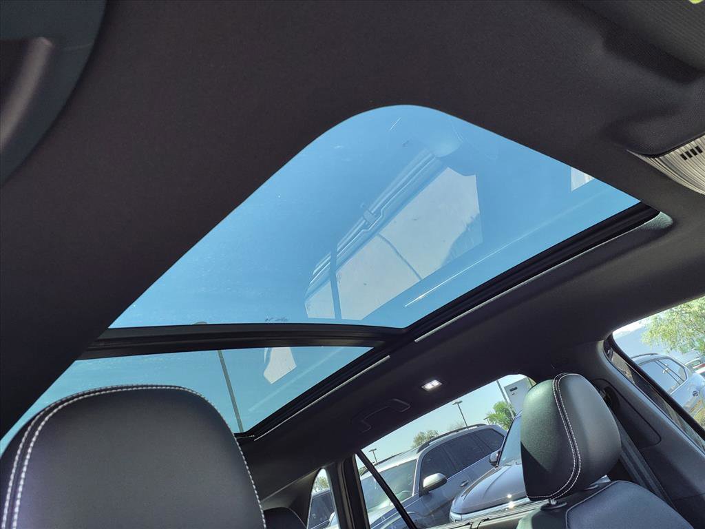 New 2026 Volkswagen Atlas Cross Sport SE image 7