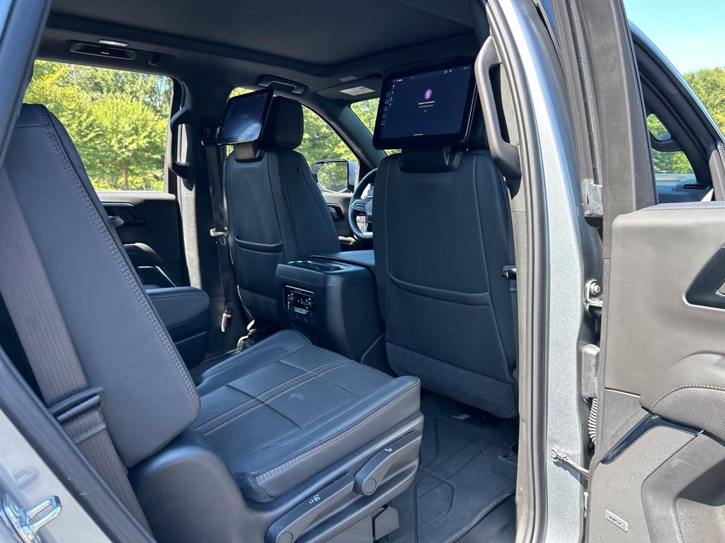 Used 2025 Chevrolet Tahoe High Country AWD/4WD image 57