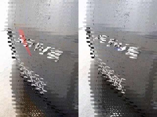 Used 2025 Ford Escape Active image 13