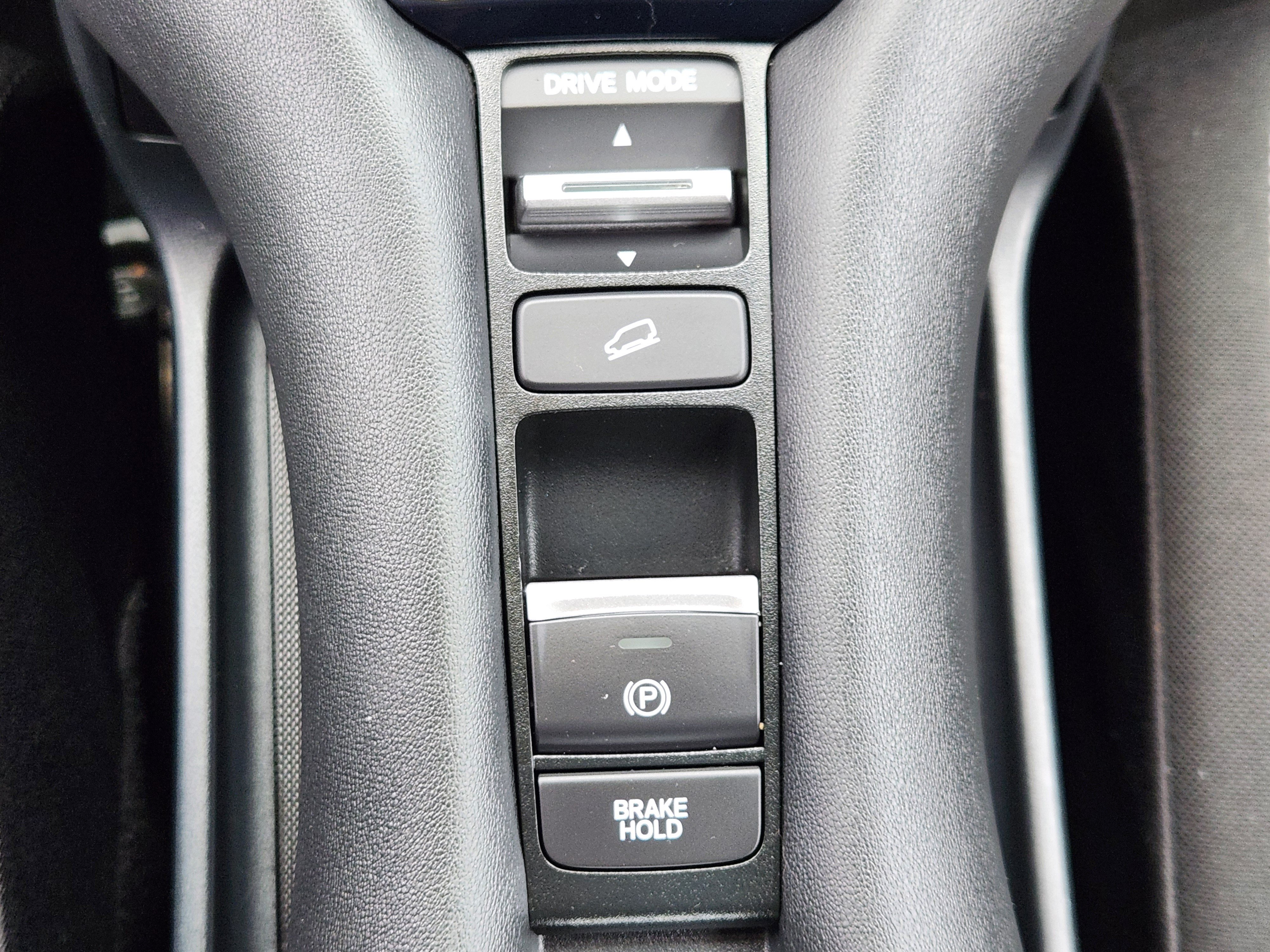 Certified 2024 Honda HR-V LX image 21