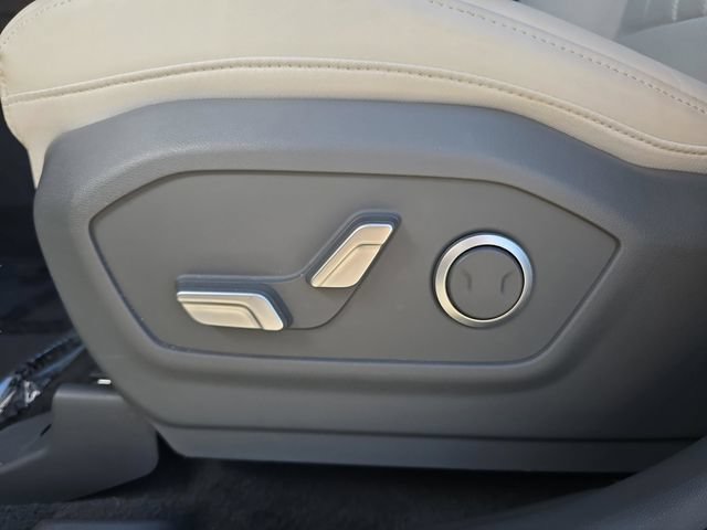 Used 2024 Hyundai Santa Fe SEL FWD image 12