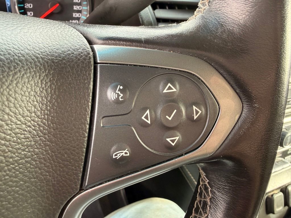 Used 2018 Chevrolet Suburban LT image 43