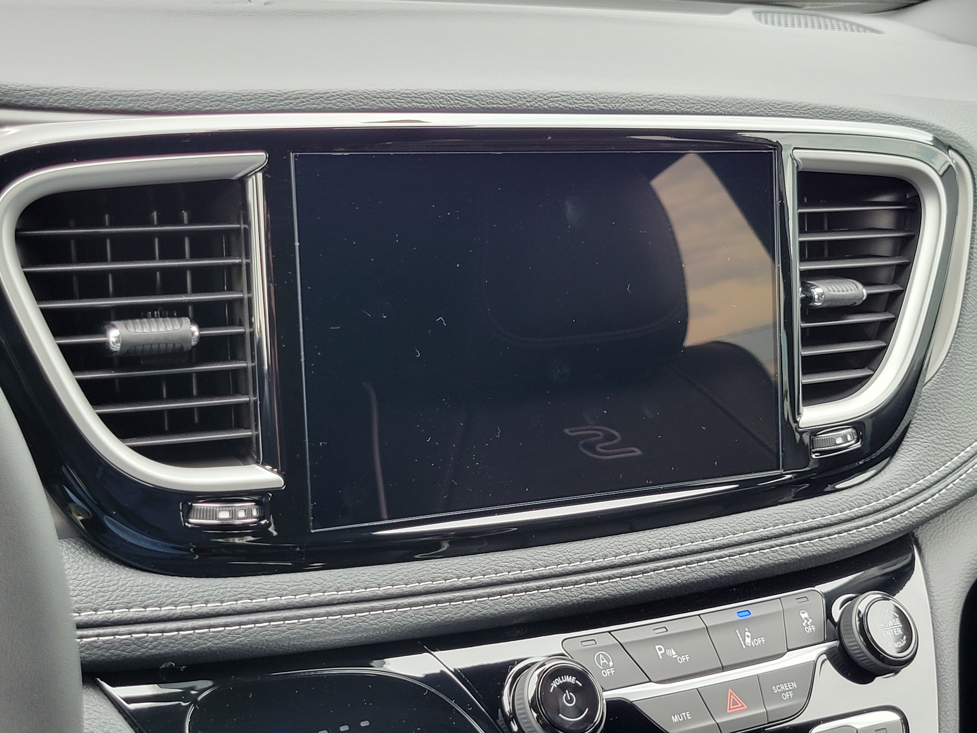 New 2027 Chrysler Pacifica Limited FWD image 14