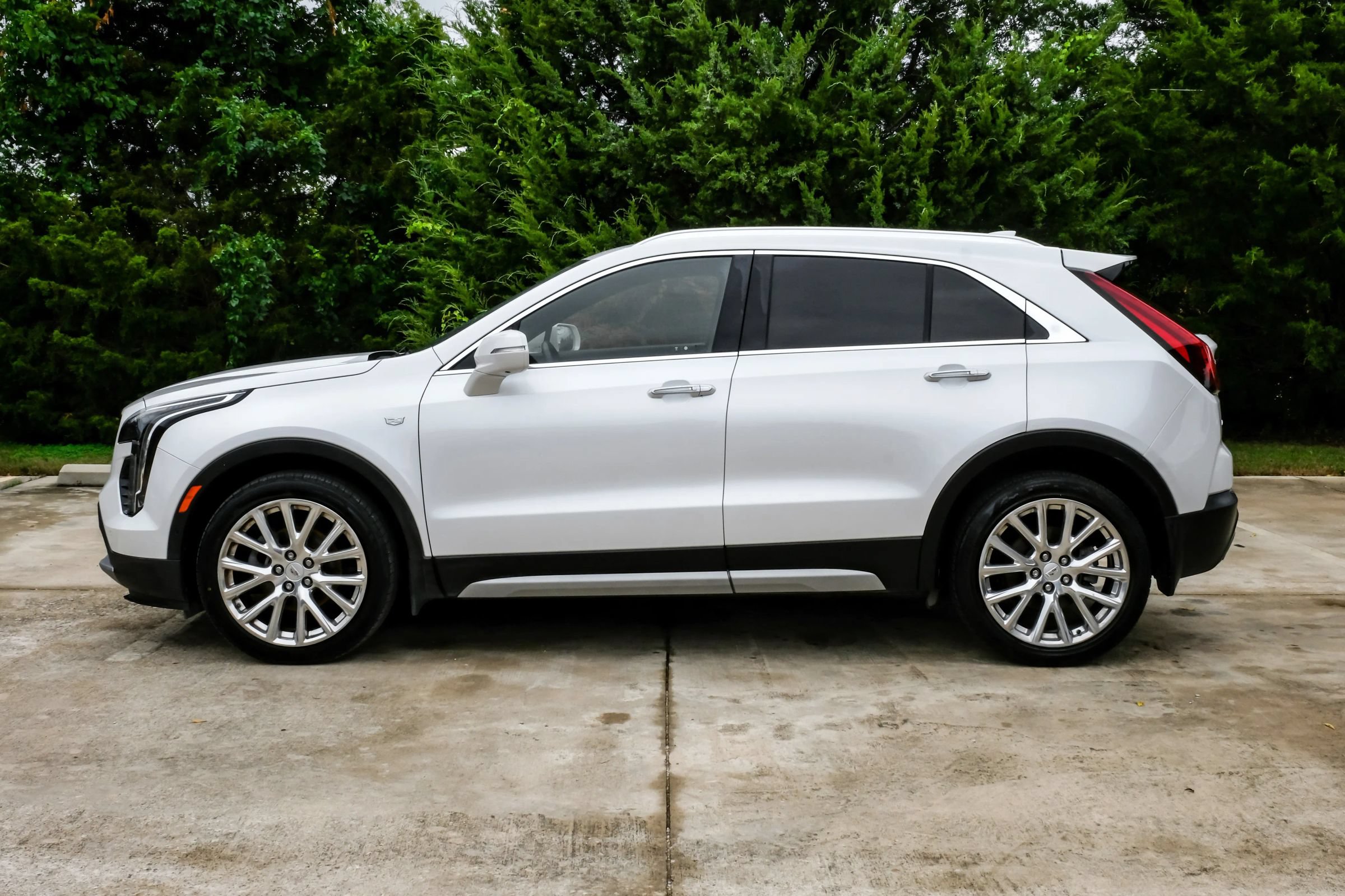 Used 2019 Cadillac XT4 Premium Luxury w/ Technology Package AWD/4WD image 12