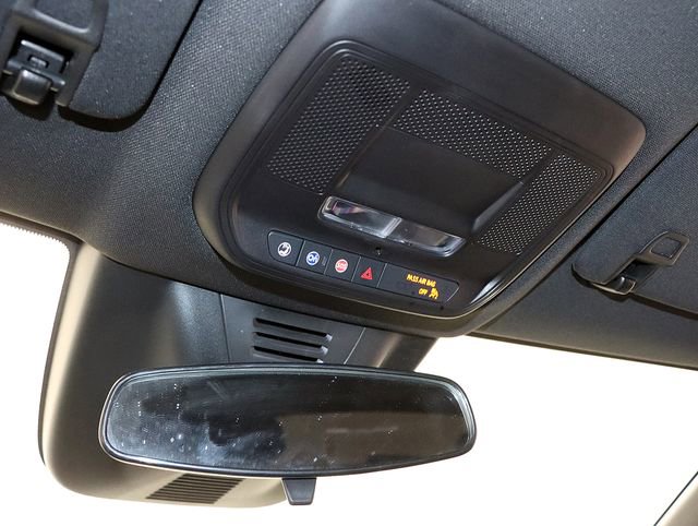 Used 2025 Chevrolet Equinox EV LT image 25