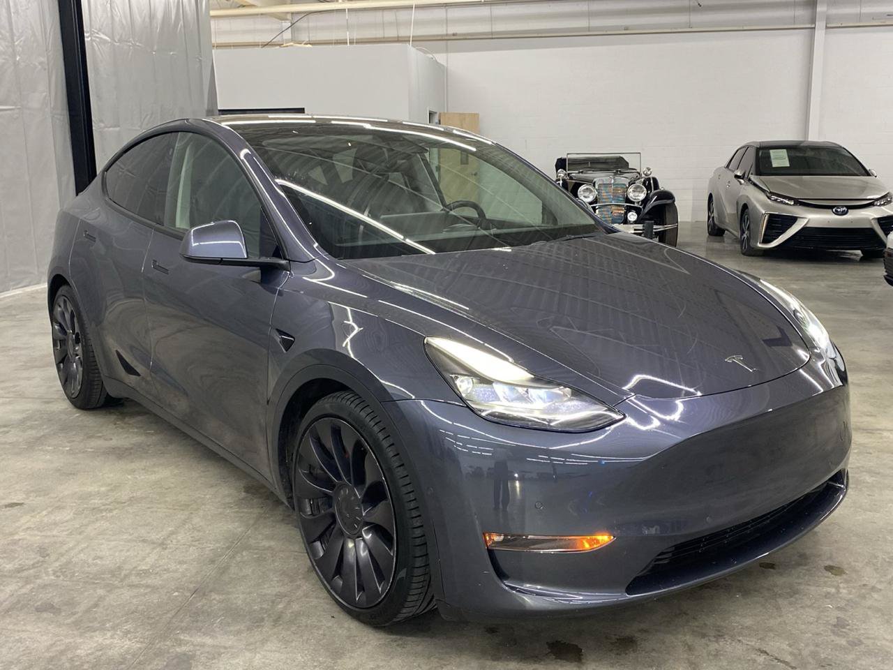 Used 2021 Tesla Model Y Performance AWD/4WD image 4