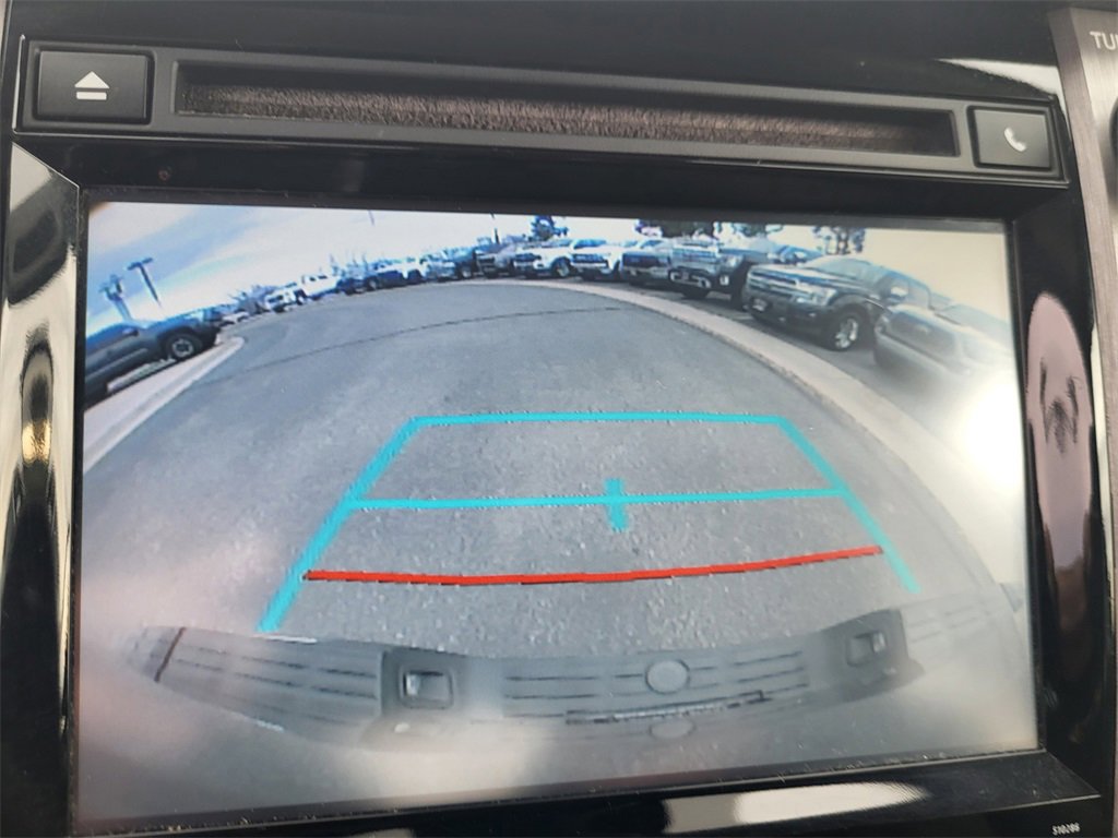 Used 2018 Toyota Tundra SR5 w/ SR5 Upgrade Package image 27