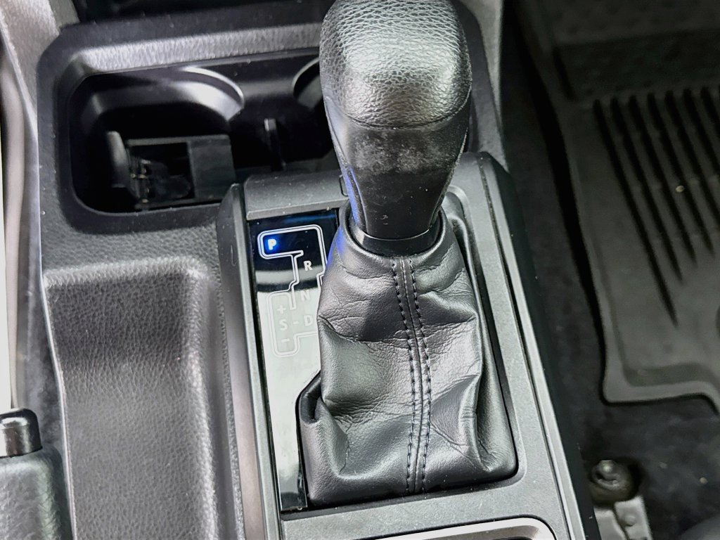 Used 2022 Toyota Tacoma SR AWD/4WD image 20