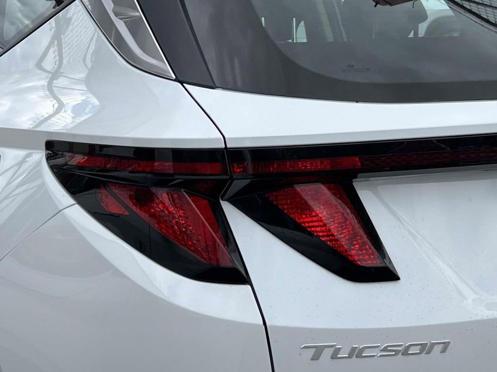 Certified 2025 Hyundai Tucson SE AWD/4WD image 10