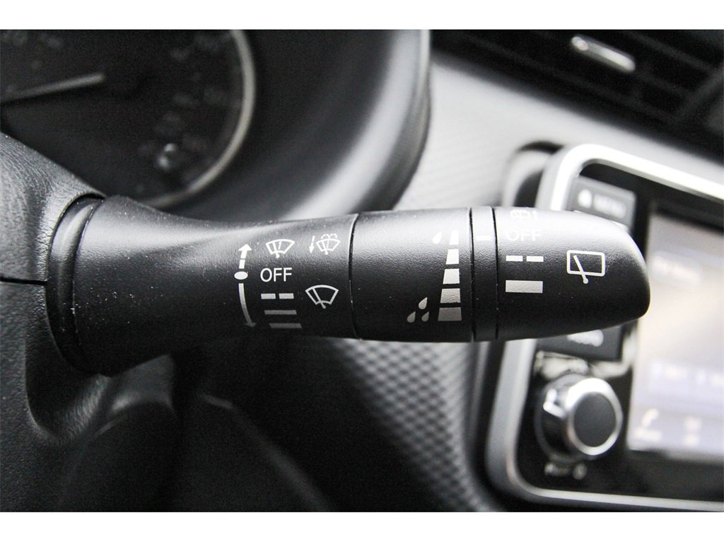 Used 2025 Nissan Kicks Play S image 26