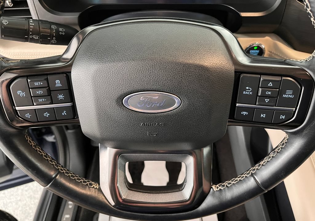 Used 2023 Ford Expedition Platinum AWD/4WD image 7