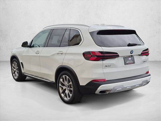 Used 2025 BMW X5 xDrive50e AWD/4WD image 8