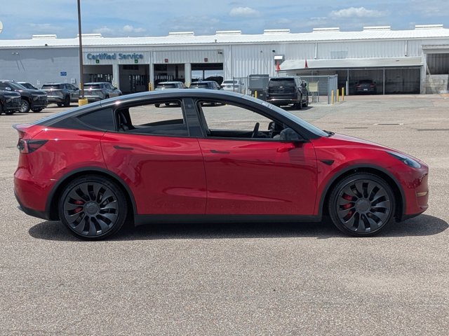 Used 2022 Tesla Model Y Performance image 4