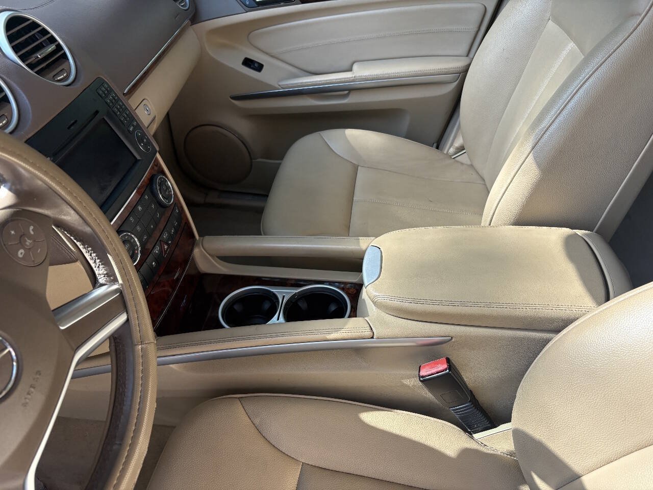 Used 2012 Mercedes-Benz GL 450 4MATIC w/ Premium 1 Pkg image 23