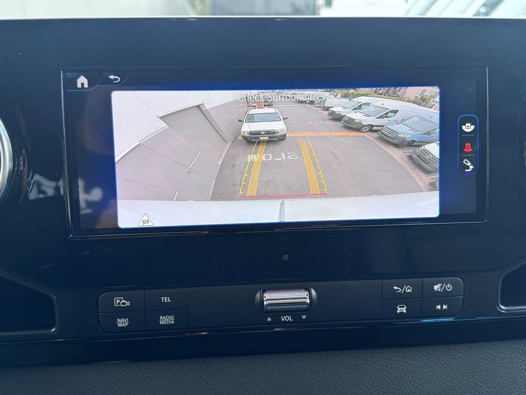 Used 2024 Mercedes-Benz eSprinter 170 Cargo image 25