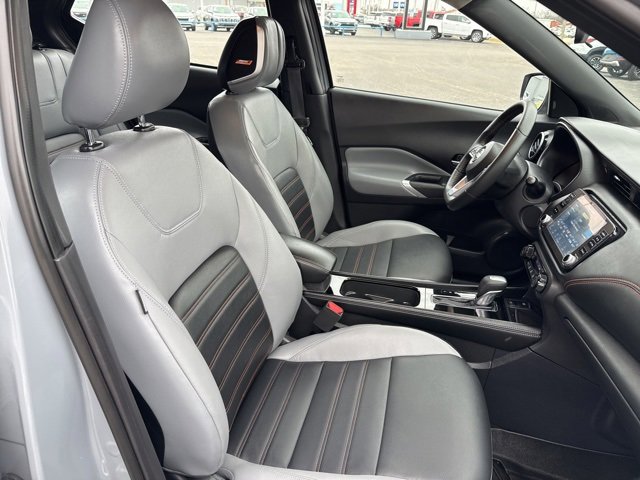 Used 2023 Nissan Kicks SR w/ SR Premium Package image 17