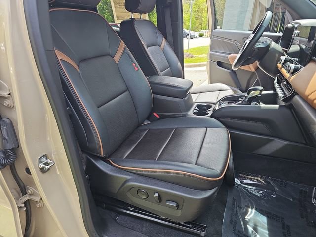 Used 2023 GMC Canyon AT4 w/ AT4 Premium Package AWD/4WD image 10