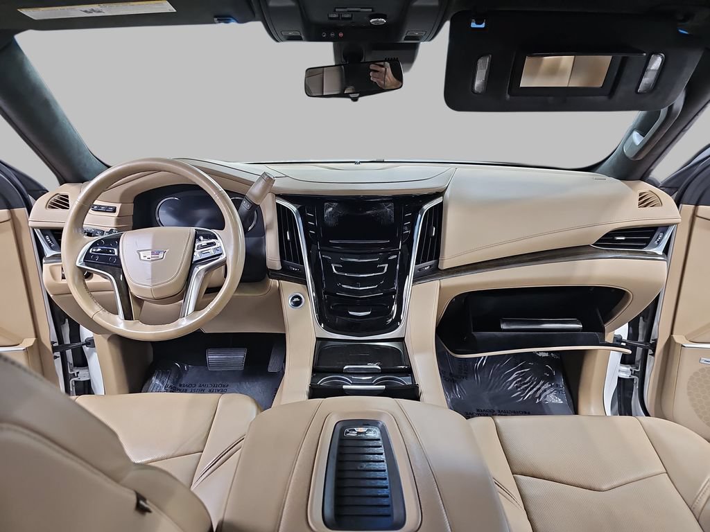 Used 2019 Cadillac Escalade Platinum AWD/4WD image 11