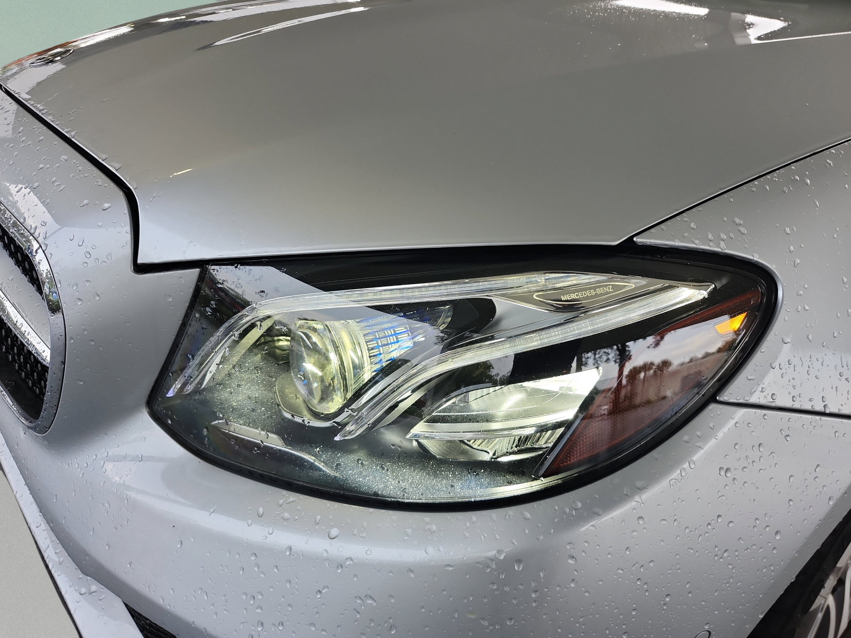 Used 2018 Mercedes-Benz E 400 4MATIC Cabriolet image 30