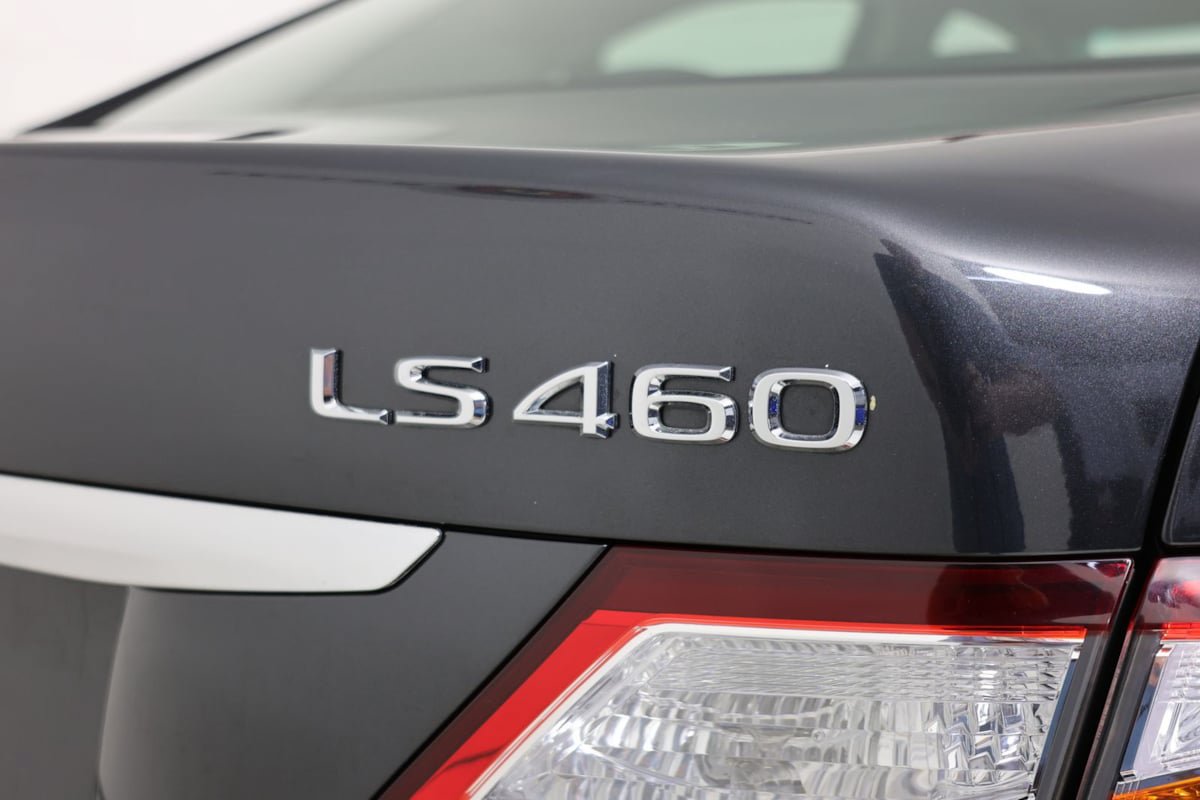 Used 2010 Lexus LS 460 RWD image 16