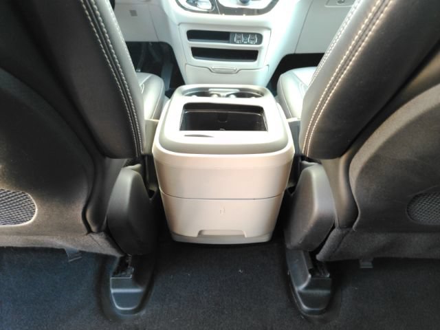 Used 2024 Chrysler Pacifica Limited FWD image 31