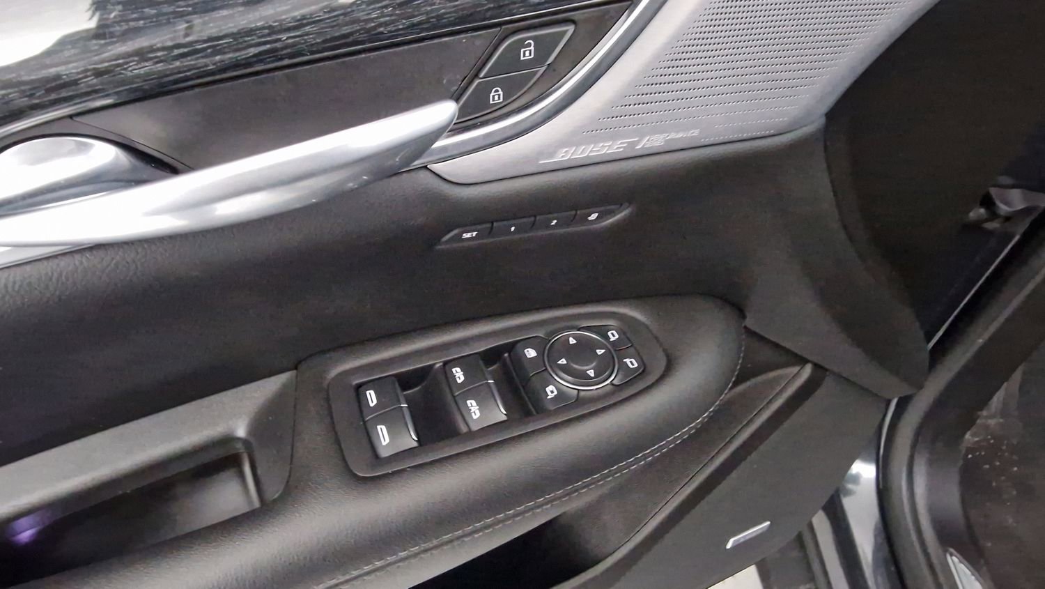 Used 2022 Cadillac XT5 Premium Luxury w/ Technology Package image 11