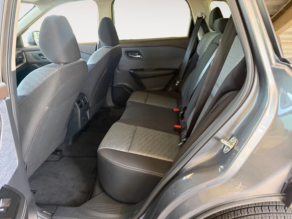 Used 2023 Nissan Rogue SV AWD/4WD image 13