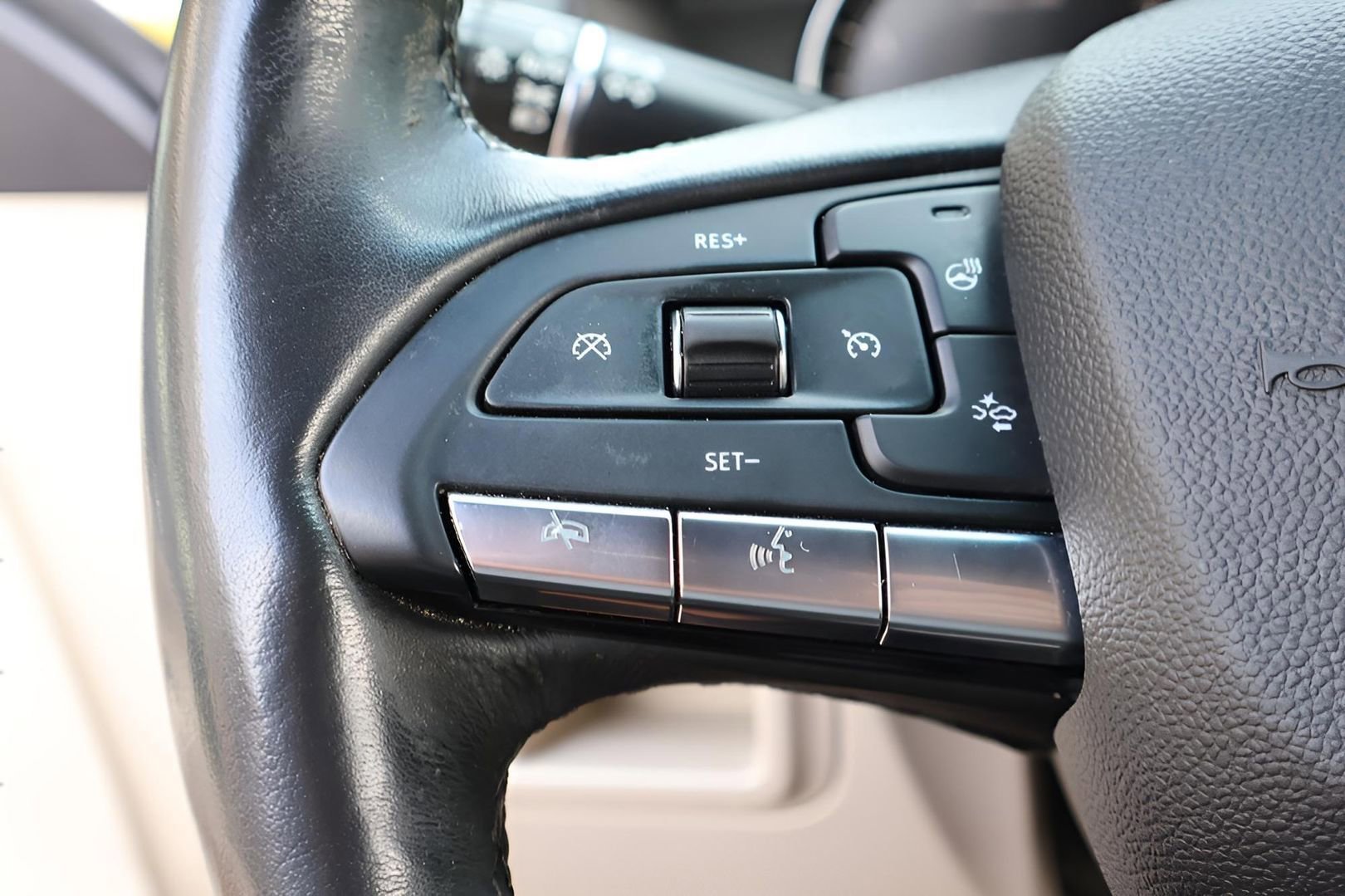 Used 2023 Cadillac CT4 Luxury w/ Cold Weather Package image 21