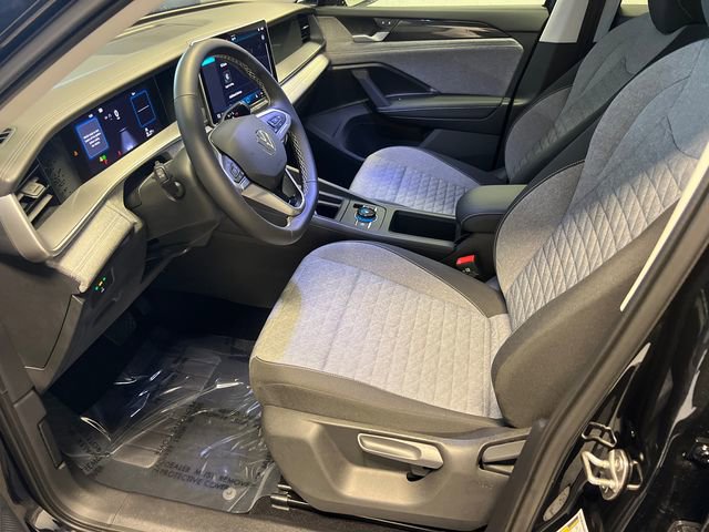 Certified 2025 Volkswagen Tiguan S FWD image 6