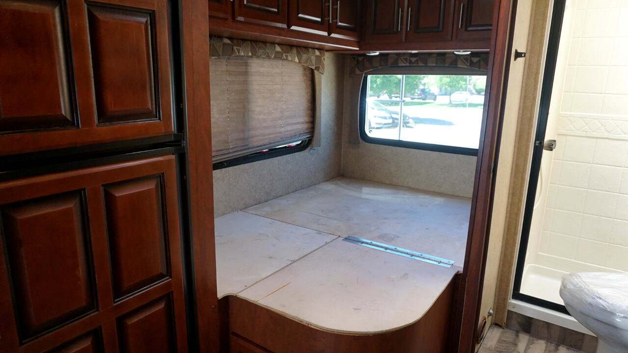 Used 2012 Mercedes-Benz Sprinter 3500 image 20