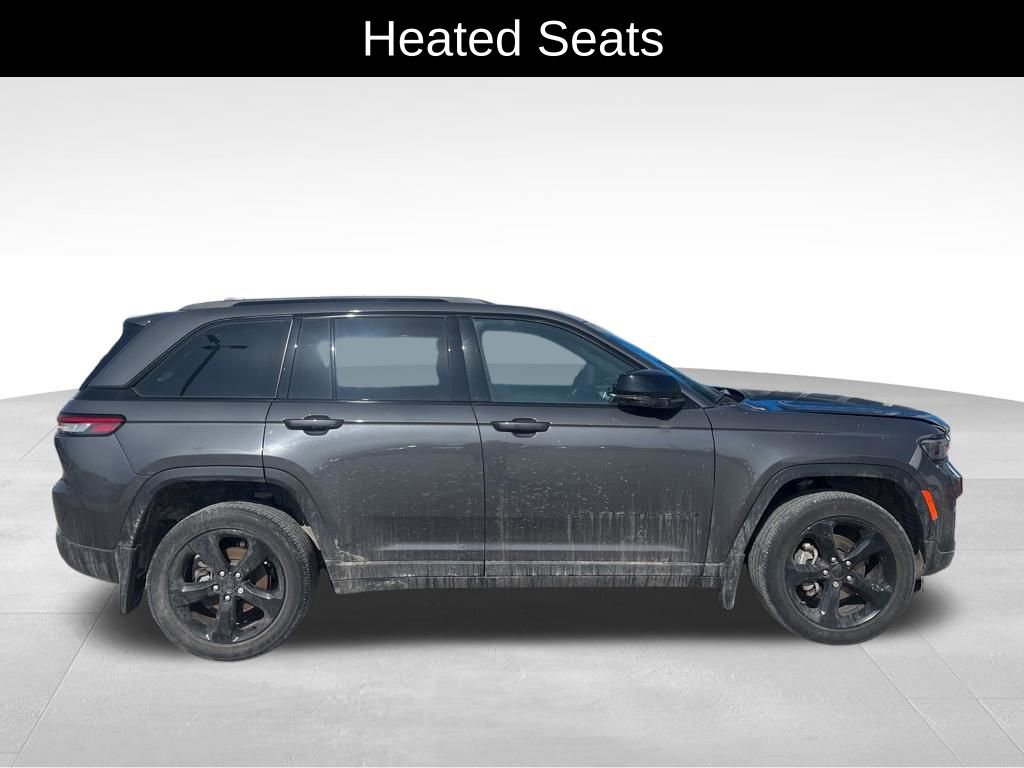 Used 2023 Jeep Grand Cherokee Altitude image 7