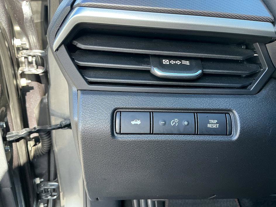 Certified 2023 Nissan Altima 2.5 SR image 13