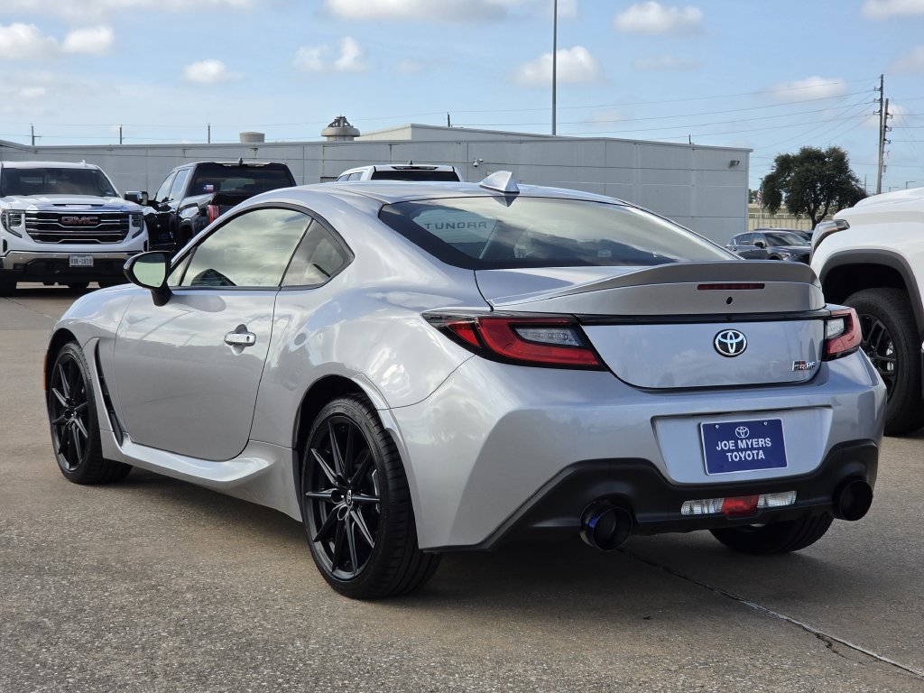 Used 2025 Toyota GR86 Premium w/ ALL Weather Mat Package (TMS) RWD image 7