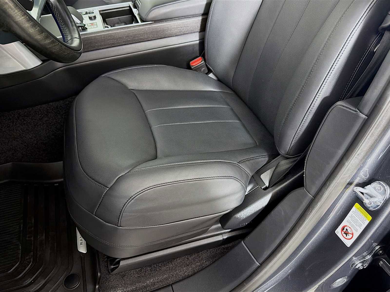 Used 2023 Land Rover Range Rover SE AWD/4WD image 22