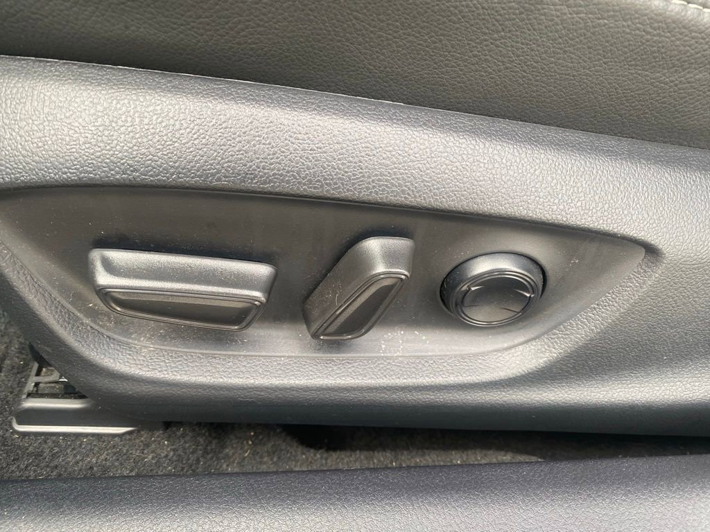 Used 2024 Toyota Camry XSE FWD image 14