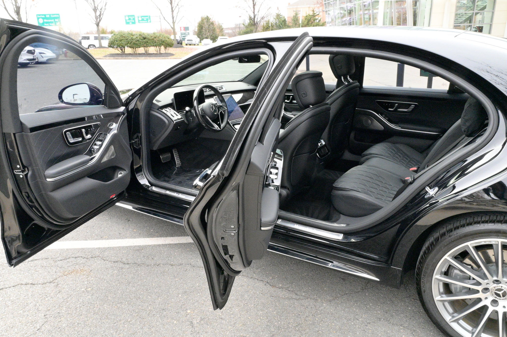 Used 2021 Mercedes-Benz S 500 4MATIC image 32