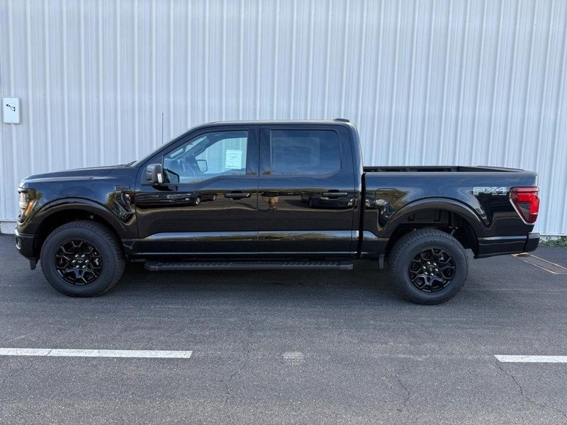 New 2025 Ford F150 XLT w/ Equipment Group 302A MID image 2