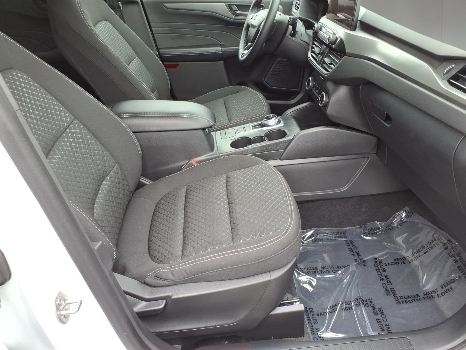 Used 2023 Ford Escape Active AWD/4WD image 6